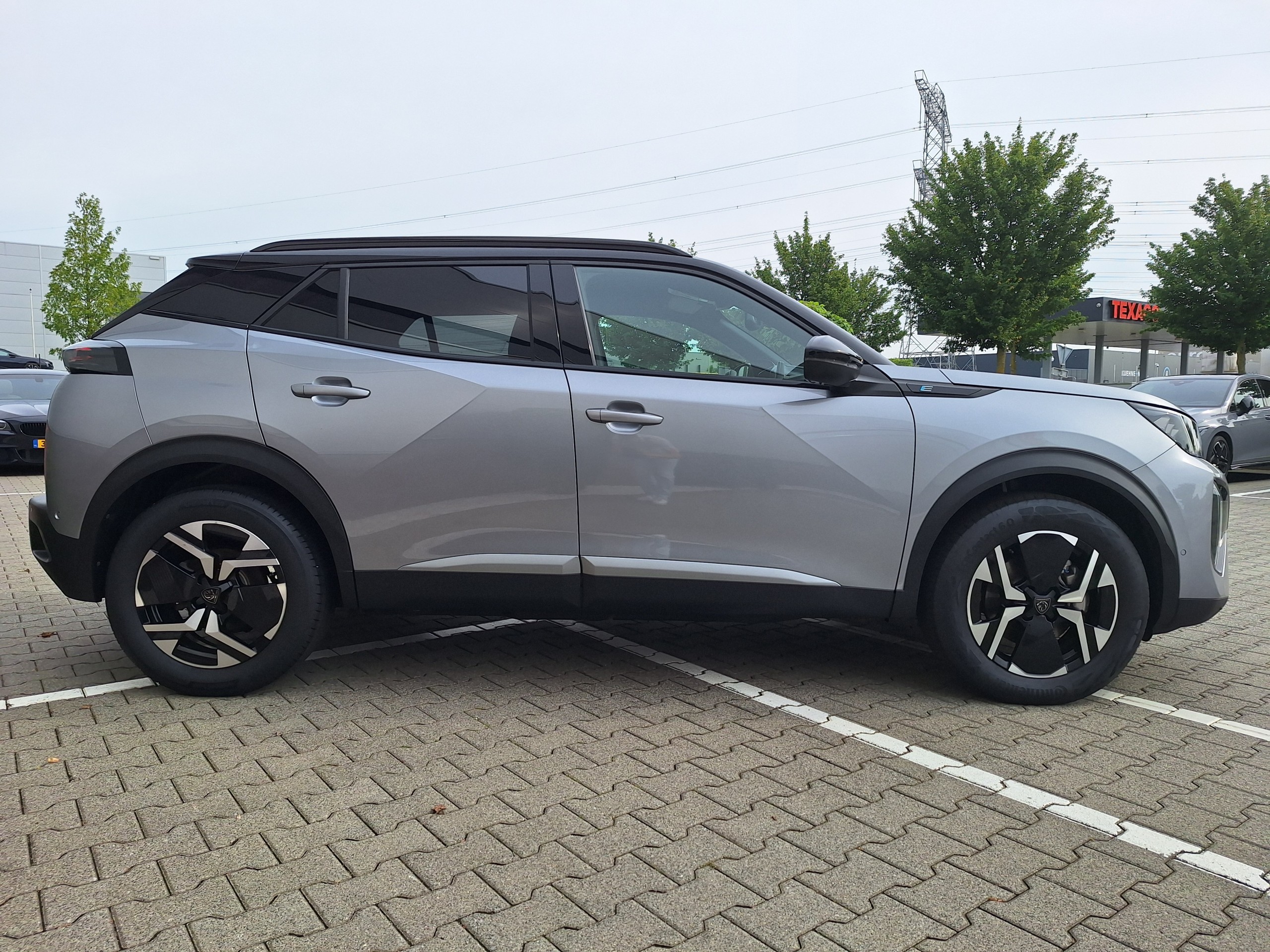 Peugeot e-2008 | GT Avantage 54 kWh