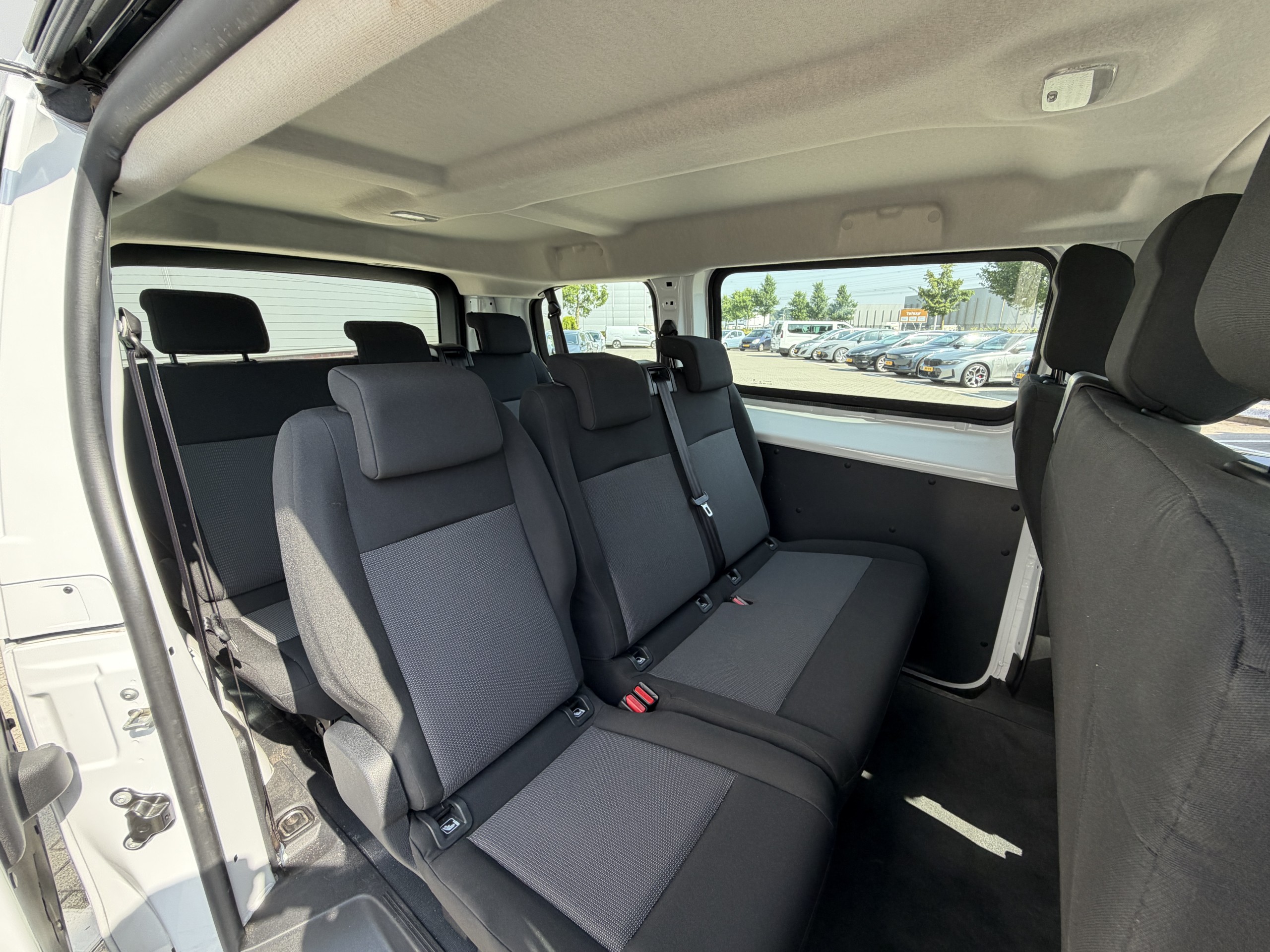 Opel Vivaro-e | Combi 75kWh EV | L2H1 100kW aut ( 9persoons)
