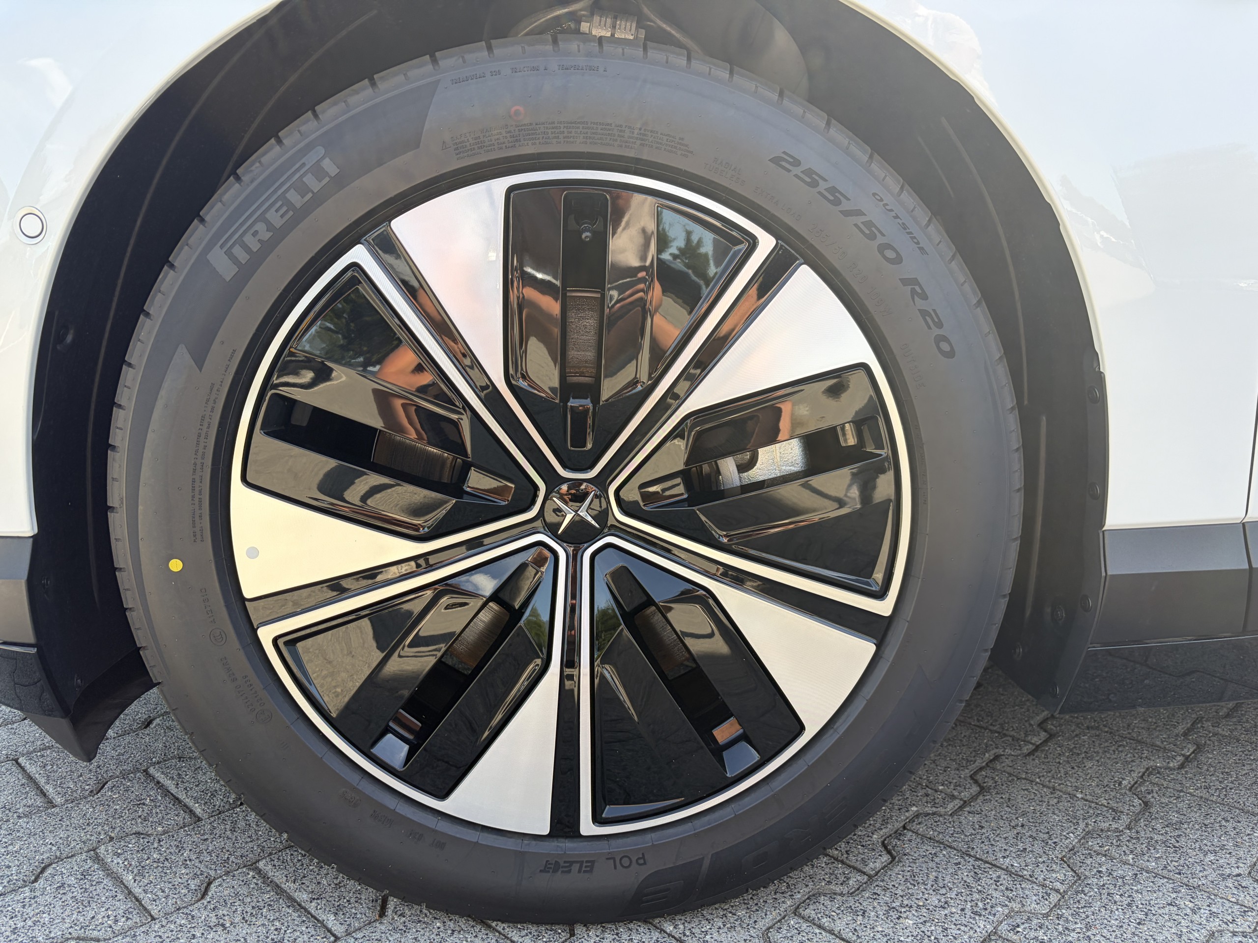 Polestar 4 | Long Range Single Motor 100 KWH