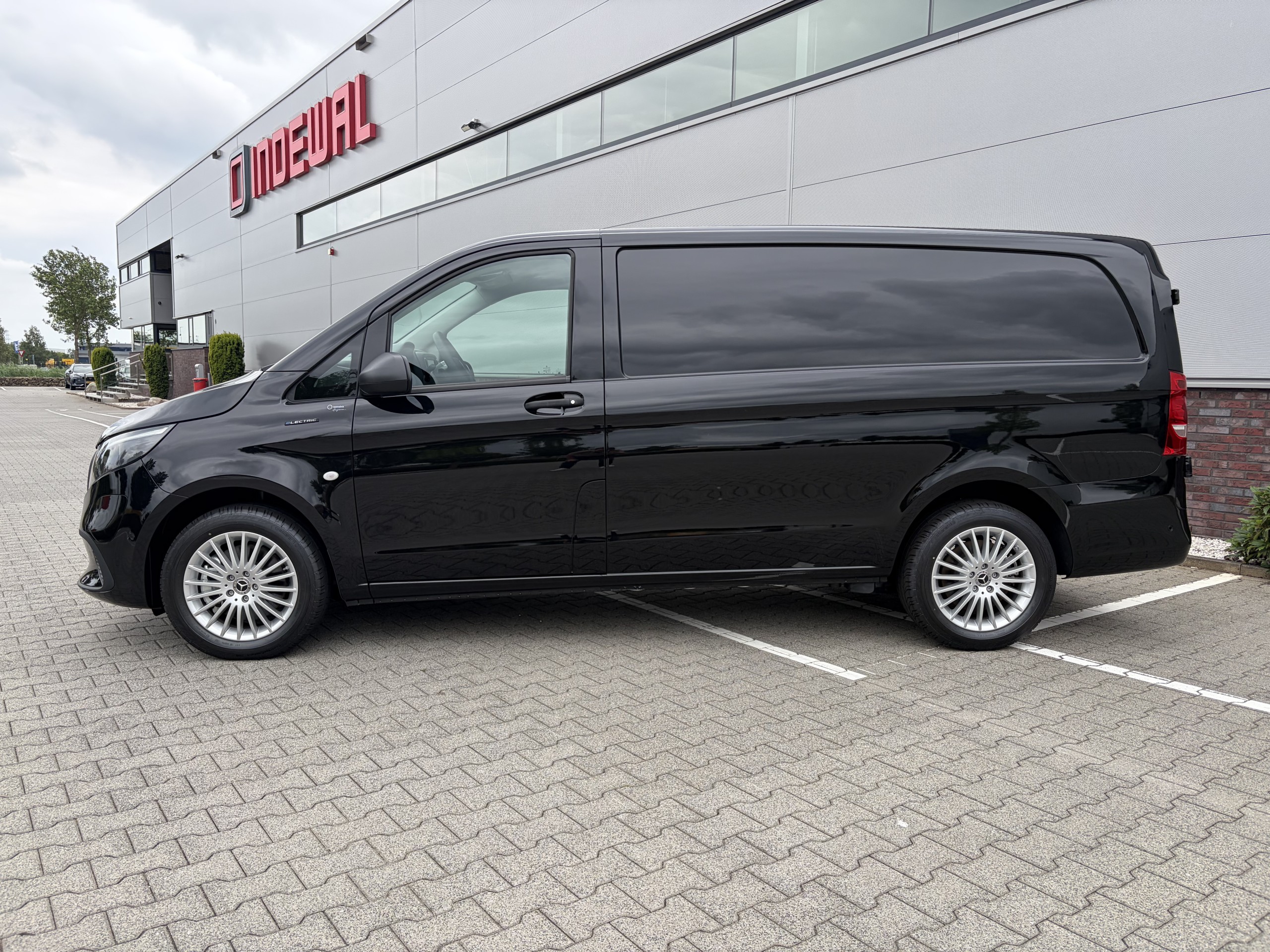 Mercedes-Benz eVito | 112 L2 60 kWh