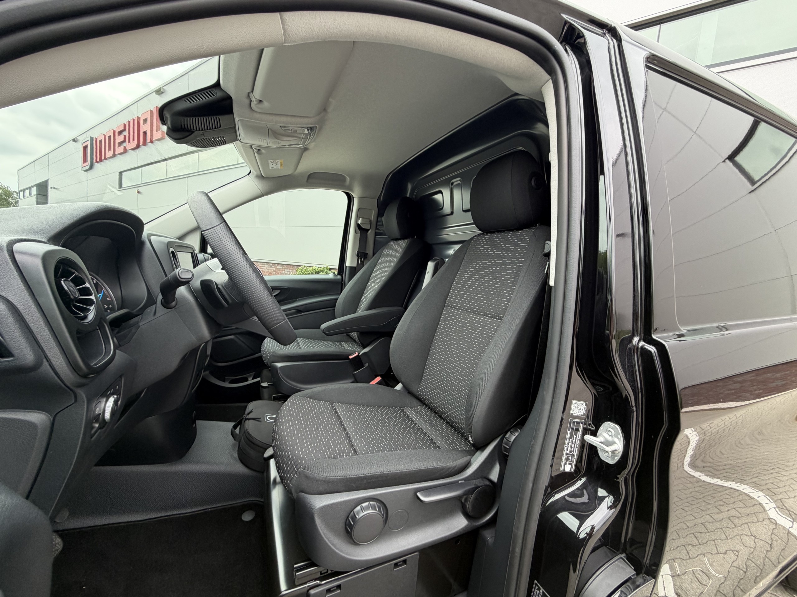 Mercedes-Benz eVito | 112 L2 60 kWh
