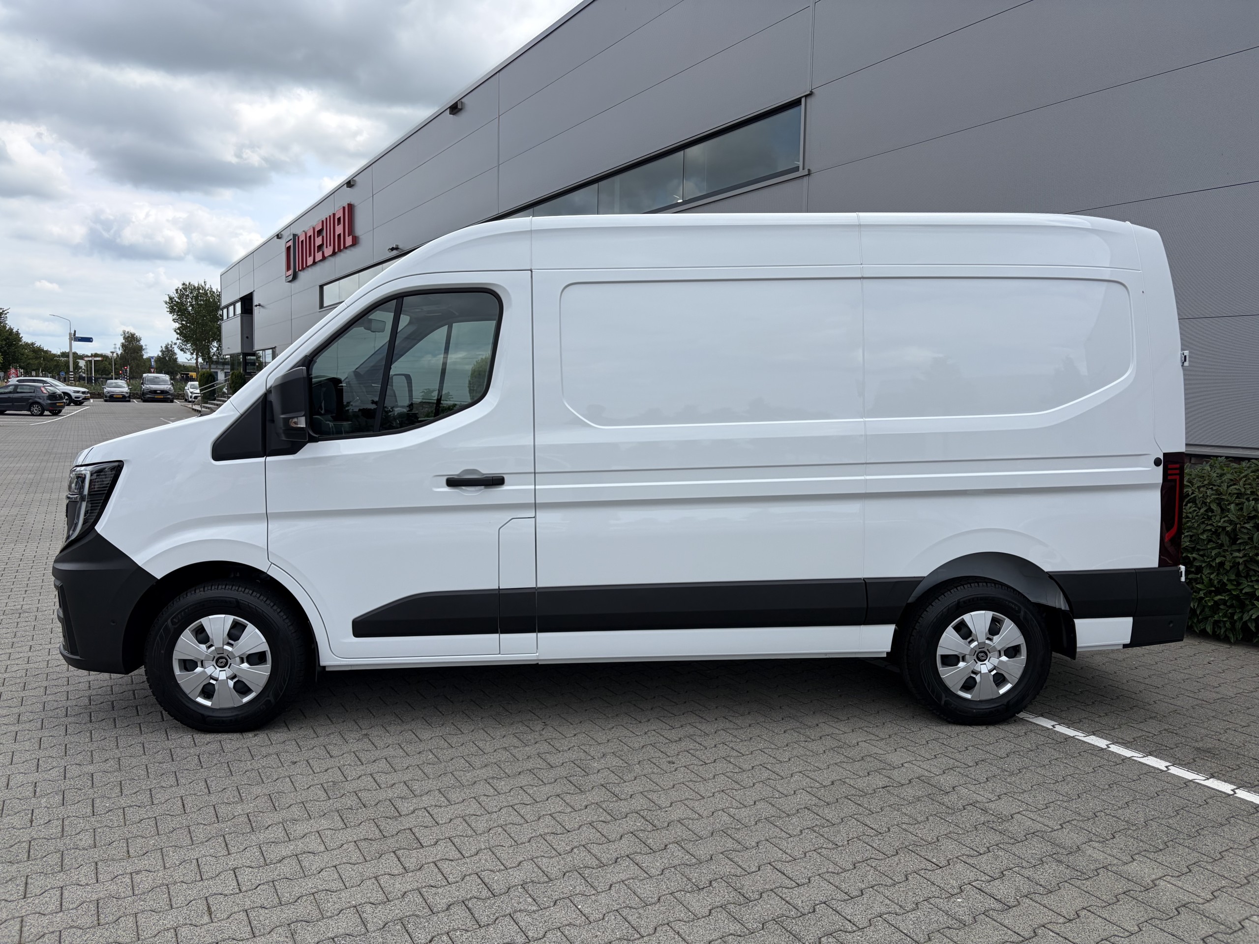 Renault Master | T35 2.0 dCi 170 L2H2