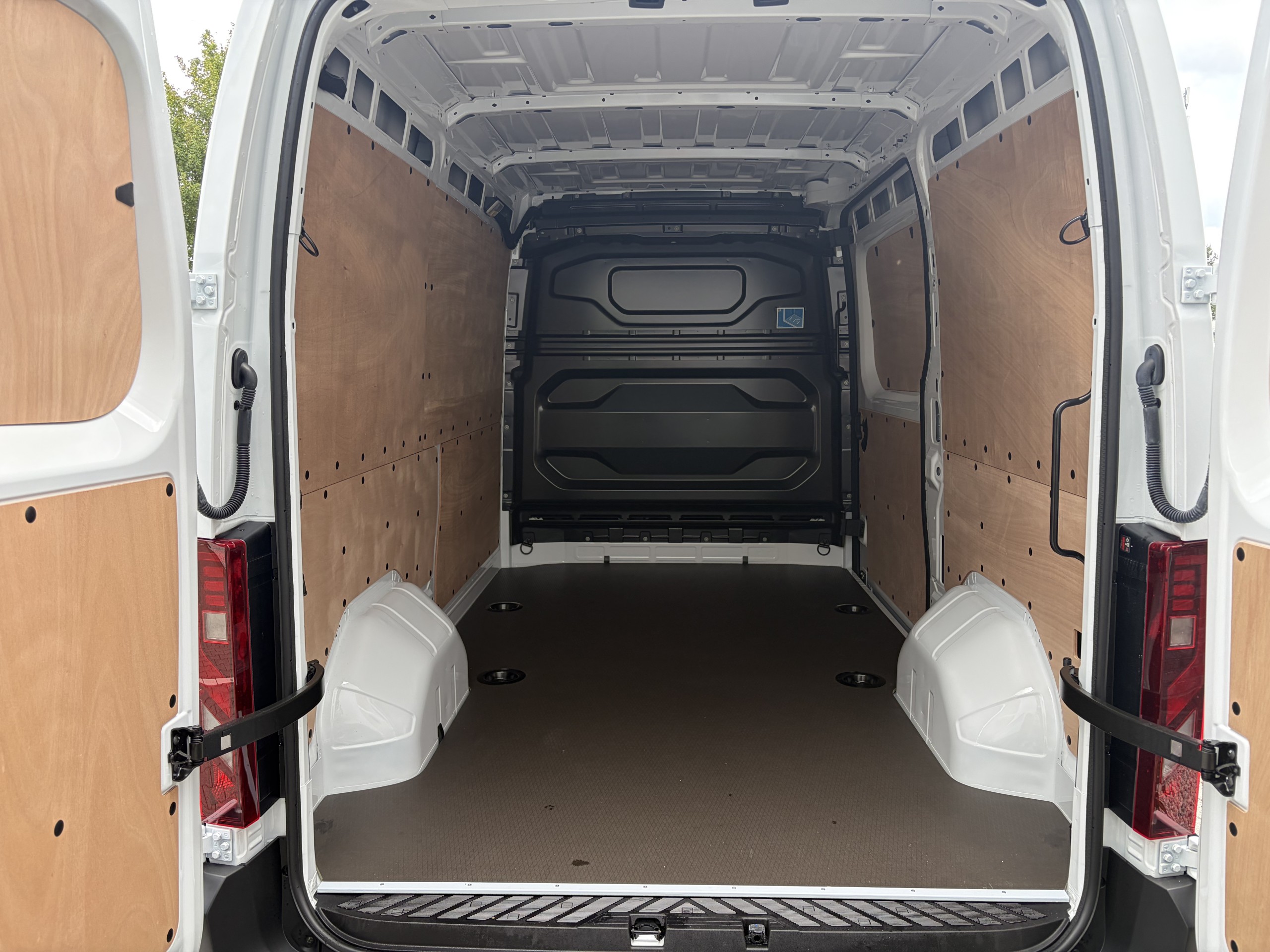 Renault Master | T35 2.0 dCi 170 L2H2