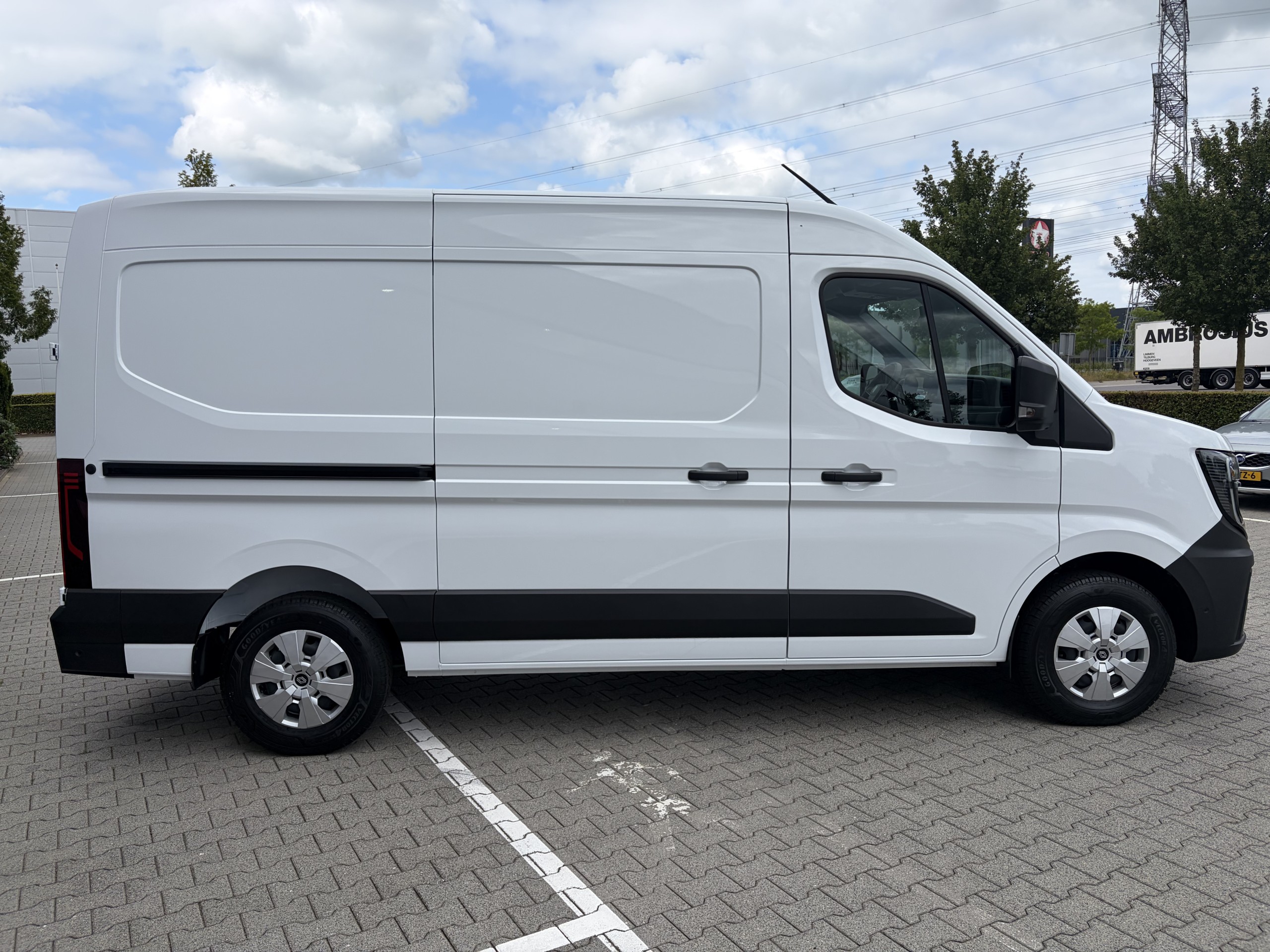 Renault Master | T35 2.0 dCi 170 L2H2
