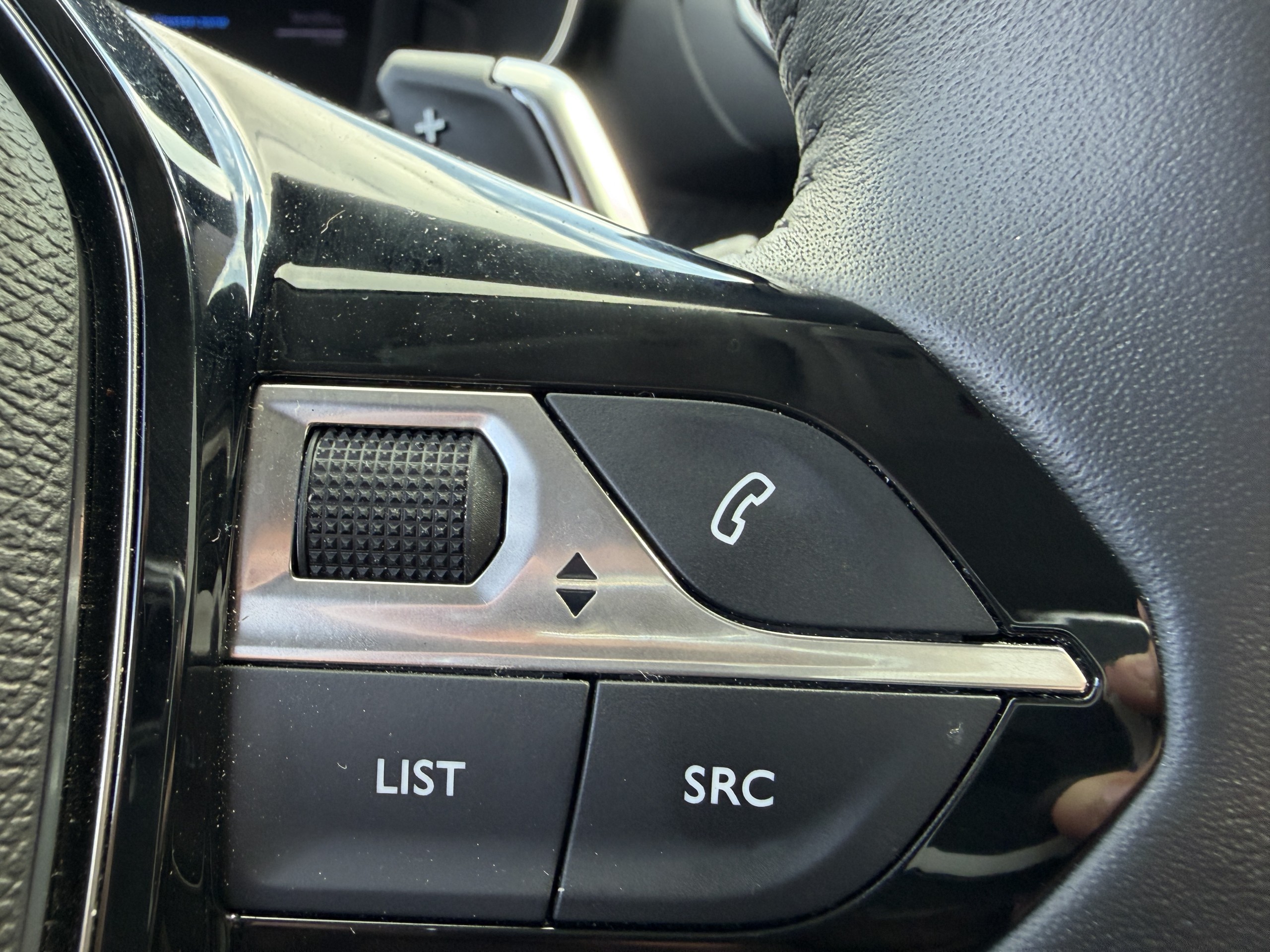 Peugeot 208 | 1.2 Hybrid | 110 e-DCS6 Allure
