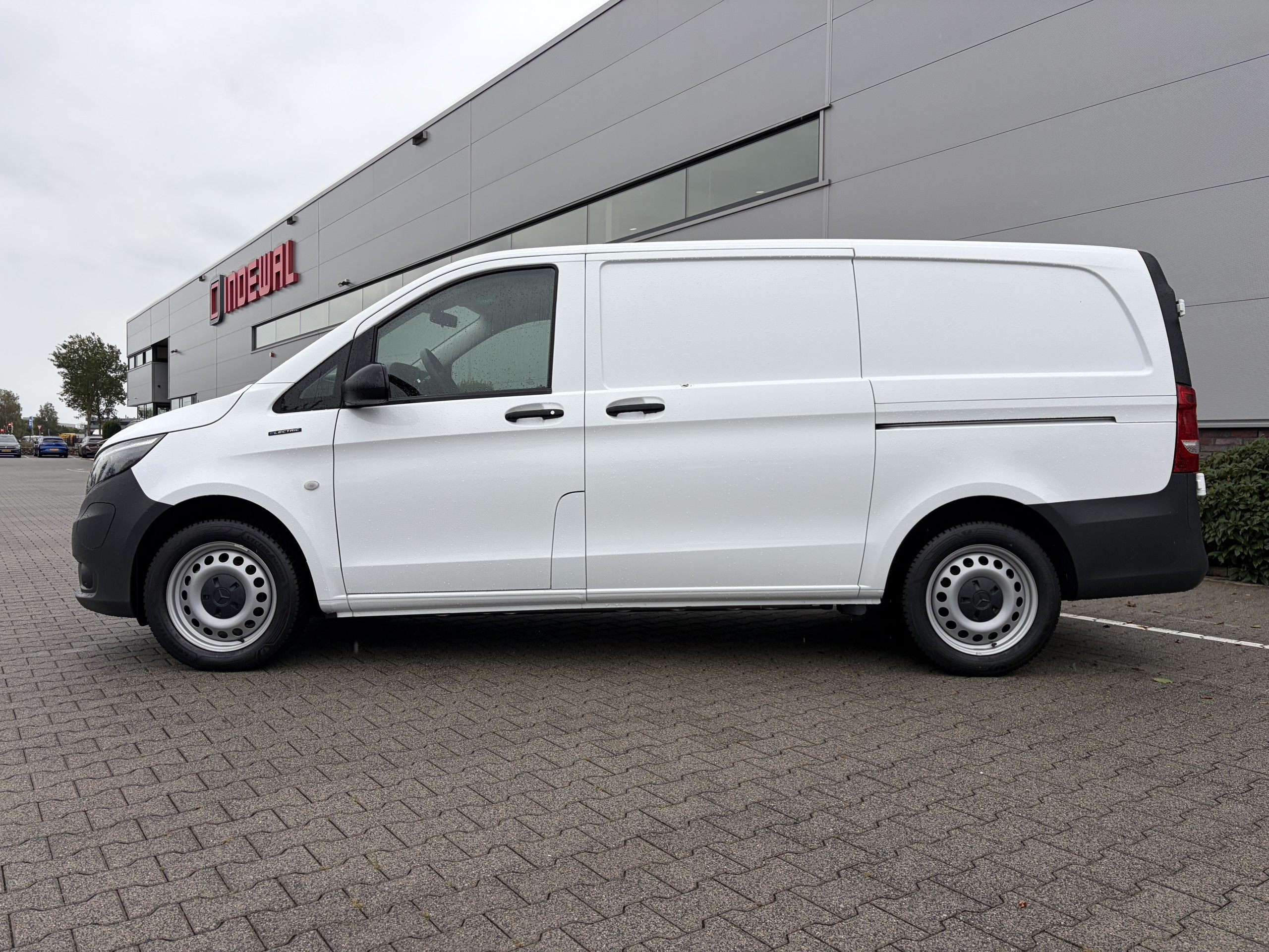 Mercedes-Benz | eVito 112 L2 | 60 kWh