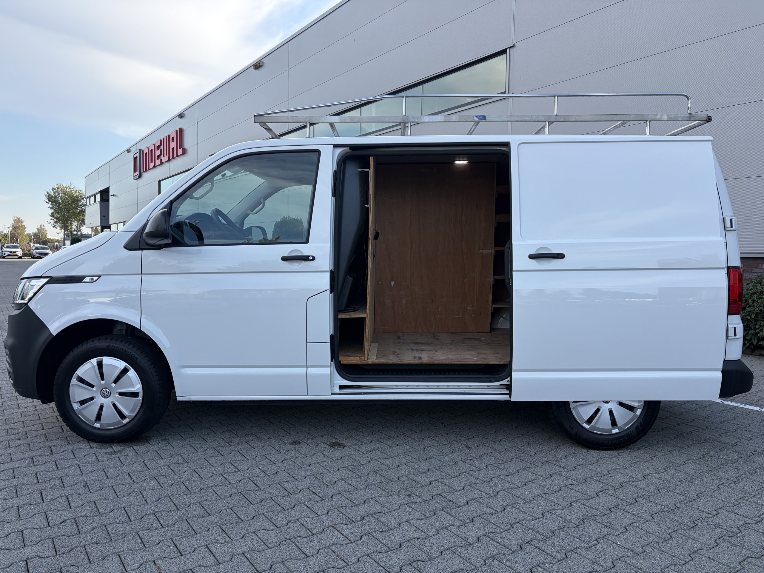 Volkswagen Transporter | 2.0 TDI L1H1